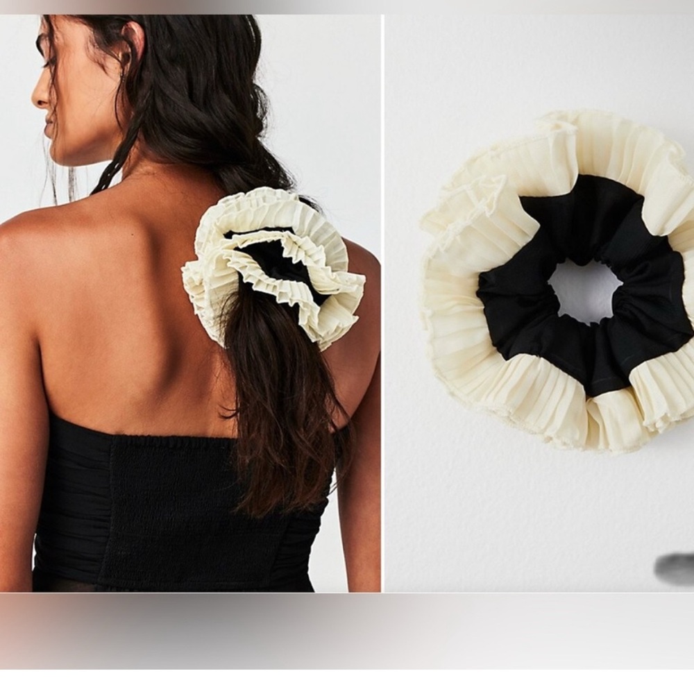 Free People Presley Cream Hair Scrunchie